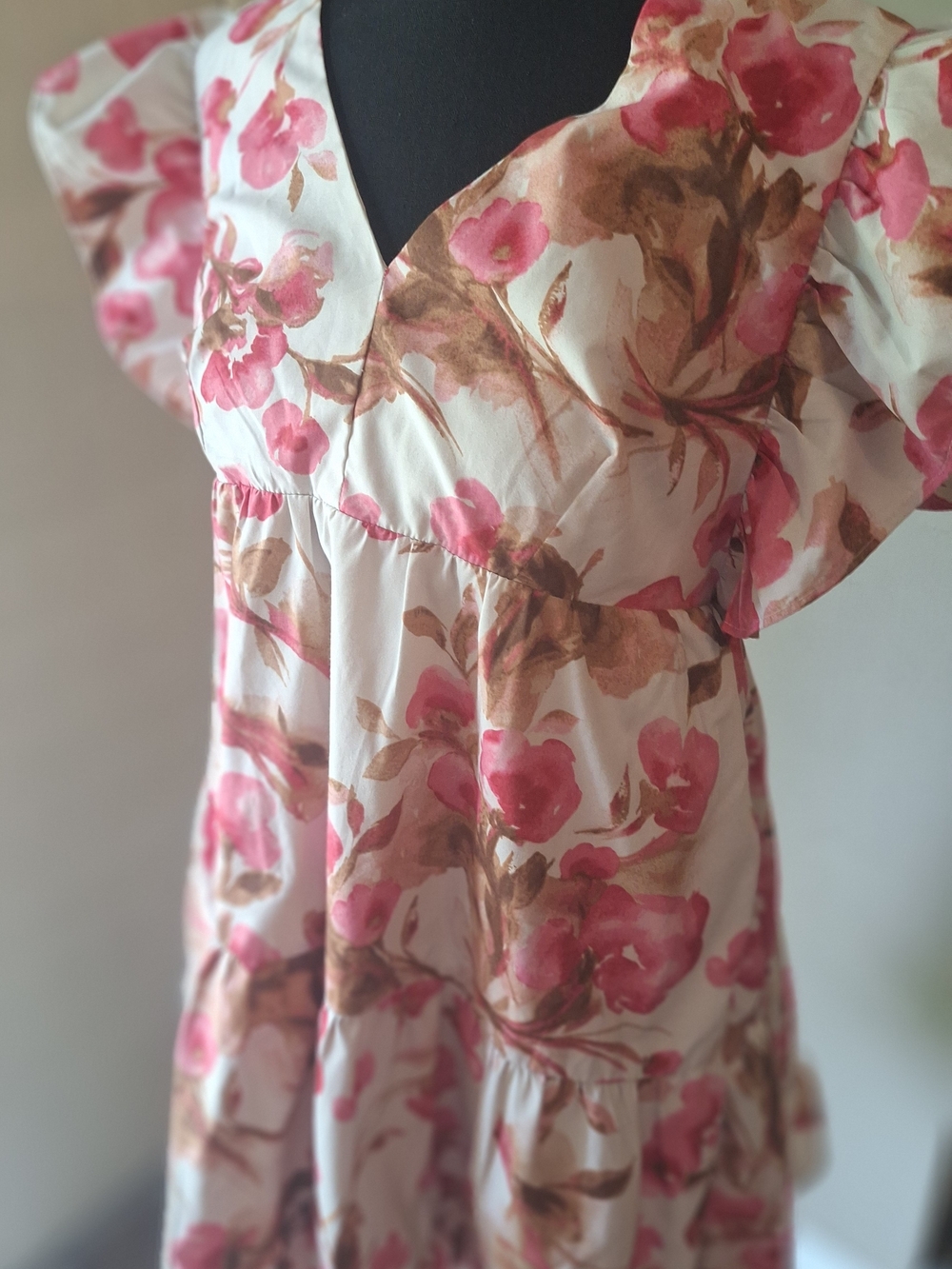 Abercrombie & Fitch Floral Ruffle Tiered Dress with Pink Flowers Mp